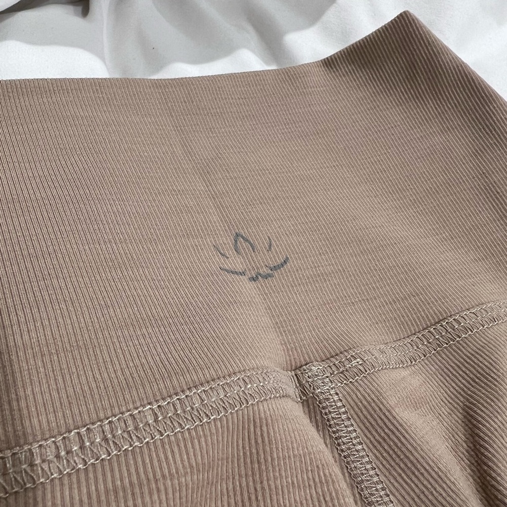 Beyond Yoga ribbed Leggings Size S
